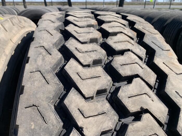 Opony używane ciężarowe naczepowe budowlane 385/65R22.5 WINDPOWER WGC28 / 13-16mm