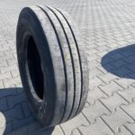  Opona ciężarowa używana prowadząca 215/75R17.5 BRIDGESTONE R-STEER 002 / 8-9mm