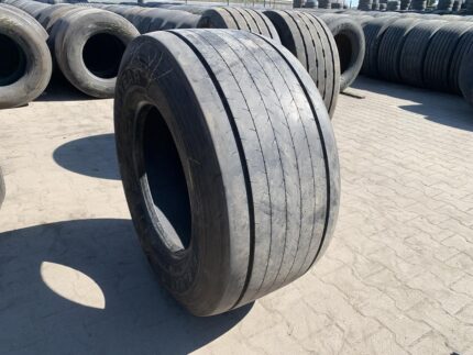  Opona używana ciężarowa naczepowa mega 435/50R19.5 GOODYEAR FUELMAX T / 9-11mm