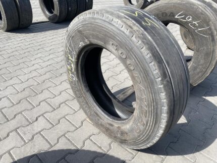 Opona ciężarowa używana naczepowa 235/75R17.5 GOODYEAR MARATHON LHT / 8-9mm