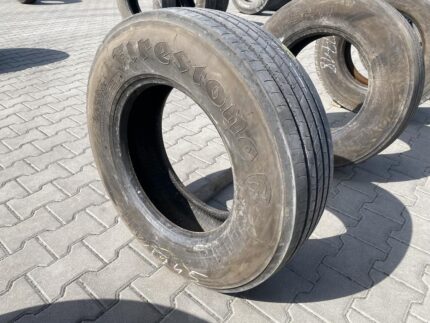 Opona ciężarowa używana prowadząca 235/75R17.5 FIRESTONE FS411 / 10mm
