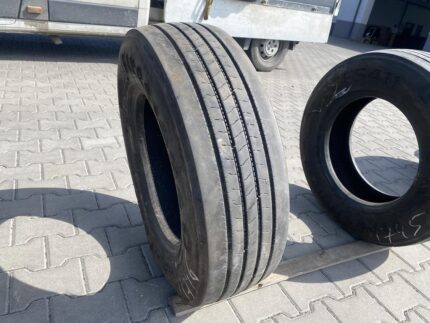  Opona ciężarowa używana prowadząca 235/75R17.5 FIRESTONE FS411 / 7mm