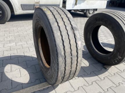  Opona ciężarowa używana naczepowa 235/75R17.5 BRIDGESTONE R168 / 9mm