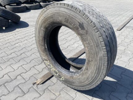 Opona ciężarowa używana naczepowa 265/70R19.5 BRIDGESTONE R-TRAILER 001 / 11-12mm