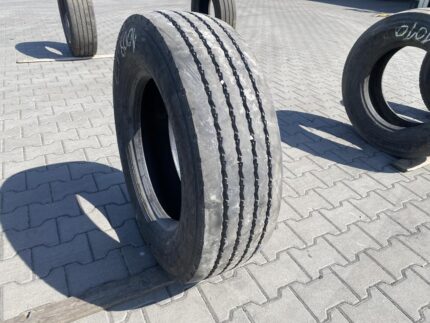  Opona ciężarowa używana naczepowa 265/70R19.5 UNIROYAL TH200 MONOPOLY / 10-11mm