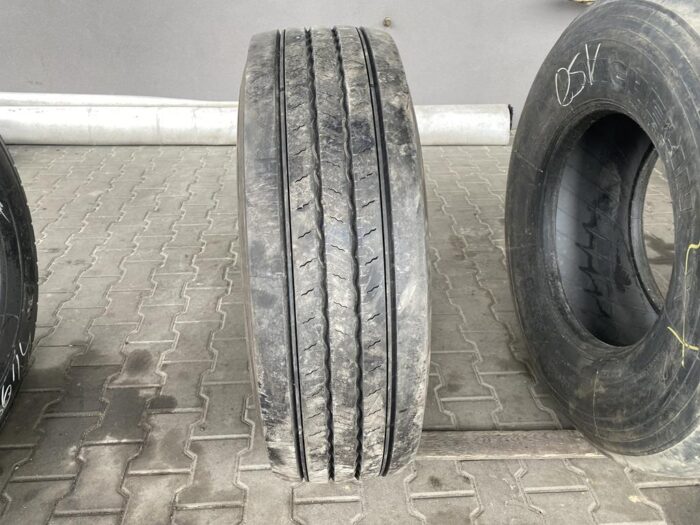Opona ciężarowa używana prowadząca 315/70R22.5 CONTINENTAL CONTI ECOREGIONAL HS3+ / 11-12mm