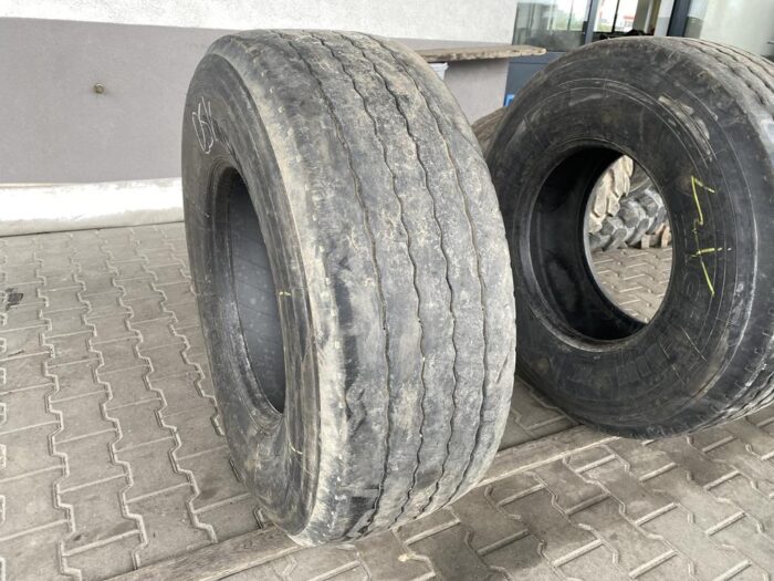 Opona ciężarowa używana naczepowa 425/65R22.5 MICHELIN XTE 2 / 6-7mm