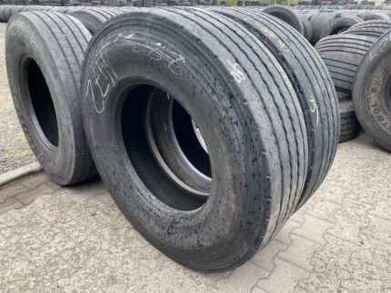 Używane opony ciężarowe prowadzące 315/80R22.5 BRIDGESTONE M-STEER 001 / 8-10mm
