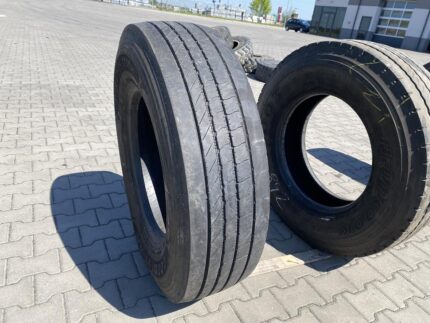 Opona ciężarowa używana prowadząca 295/80R22.5 GOODYEAR MARATHON COACH S / 8-10mm