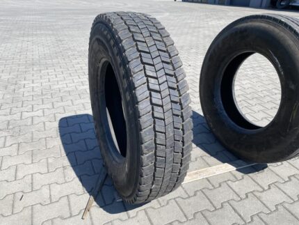 Opona ciężarowa używana napędowa 11R22.5 SEMPERIT TRANS-STEEL / 13-15mm