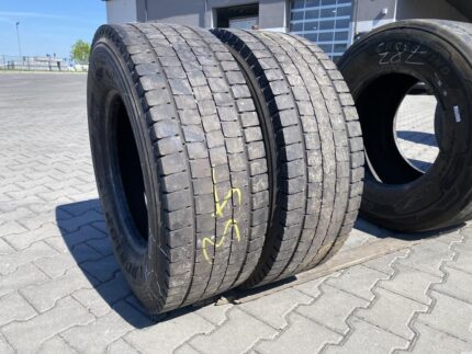  Opony ciężarowe używane napędowe 265/70R17.5 DUNLOP SP444 / 6-7mm