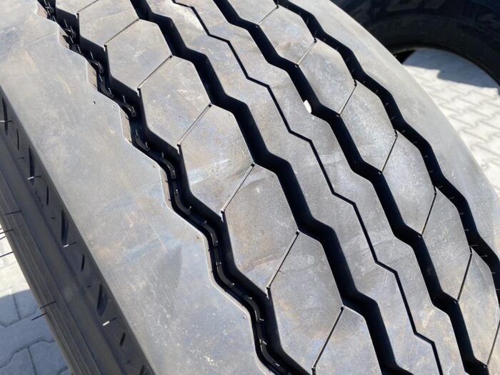 Opona ciężarowa używana naczepowa 385/65R22.5 PIRELLI ITINERIS T TRAILER 90 SERIES / 14mm