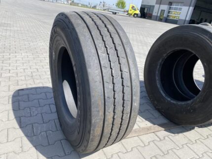 Opona ciężarowa używana naczepowa 385/65R22.5 BARUM BT300 R HL / 11mm