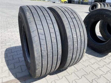 Opona używana ciężarowa naczepowa 385/65R22.5 GOODYEAR KMAX T GEN-2 / 9-12mm