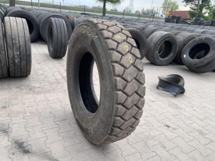  Opona używana ciężarowa napędowa budowlana 315/80R22.5 TYP ROMB / 16-17mm