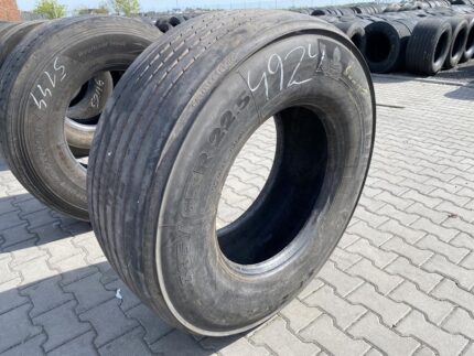 Opona ciężarowa używana prowadząca 385/65R22.5 MICHELIN XF2 / 8-10mm