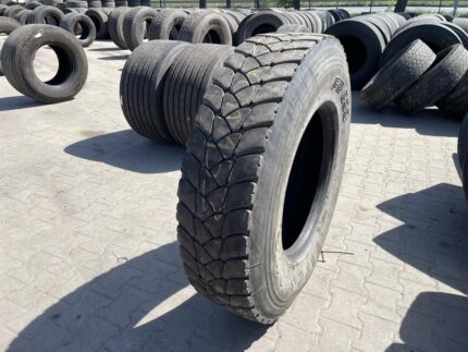  Opona używana ciężarowa napędowa 315/80R22.5 BIEŻNIKOWANA TYP MICHELIN XDY3 / 13-14mm