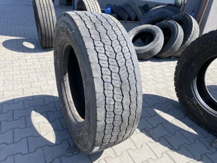  Opona ciężarowa napędowa używana 315/70R22.5 CONTINENTAL SCANDINAVIA HD3 / 8-9mm
