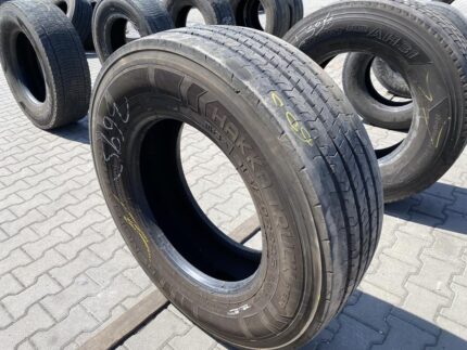 Opona ciężarowa używana prowadząca 315/70R22.5 NOKIAN HAKKA TRUCK STEER / 9-10mm