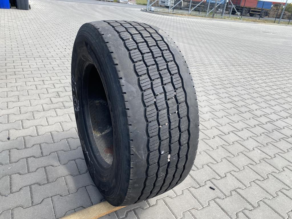 Opona ciężarowa używana przód 385/55R22.5 HANKOOK SMART CONTROL AW02 WINTER / 8-10mm Opona ciężarowa używana przód 385/55R22.5 HANKOOK SMART CONTROL AW02 WINTER / 8-10mm