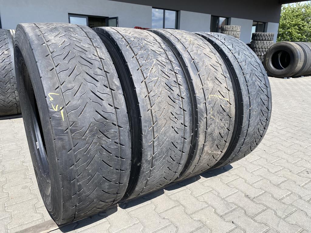 Opony ciężarowe używane napędowe 315/70R22.5 GOODYEAR KMAX D / 8-10mm Opony ciężarowe używane napędowe 315/70R22.5 GOODYEAR KMAX D / 8-10mm