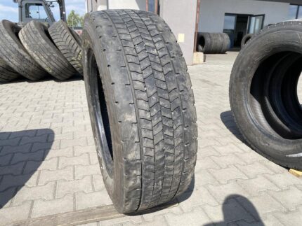  Opona używana ciężarowa napędowa 295/60R22.5 GOODYEAR FUELMAX D A / 8mm