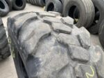 Opona używana przemysłowa uniwersalna ładowarka 405/70R20 16/70R20 BARKLEY BLA06 80% BIEŻNIKA