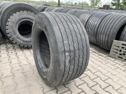  Opona używana ciężarowa naczepowa mega 435/50R19.5 BFGOODRICH ROUTE CONTROL T / 4-5mm