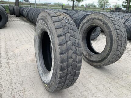  Opona używana ciężarowa napędowa 315/80R22.5 BIEŻNIKOWANA TYP MICHELIN XDY3 / 8-12mm