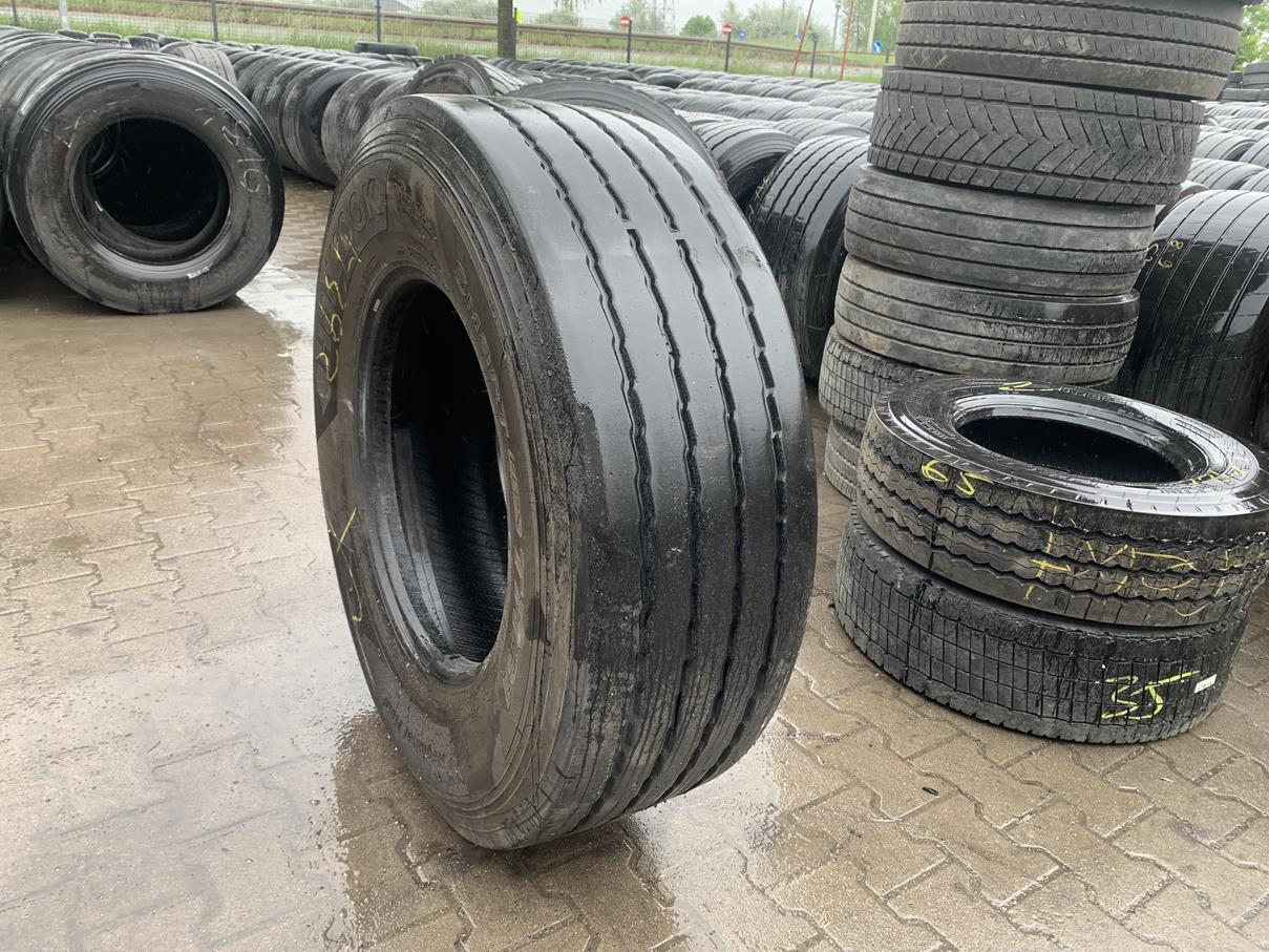 Opona używana ciężarowa naczepowa 385/65R22.5 HANKOOK SMART FLEX TH31 / 7-8mm Opona używana ciężarowa naczepowa 385/65R22.5 HANKOOK SMART FLEX TH31 / 7-8mm