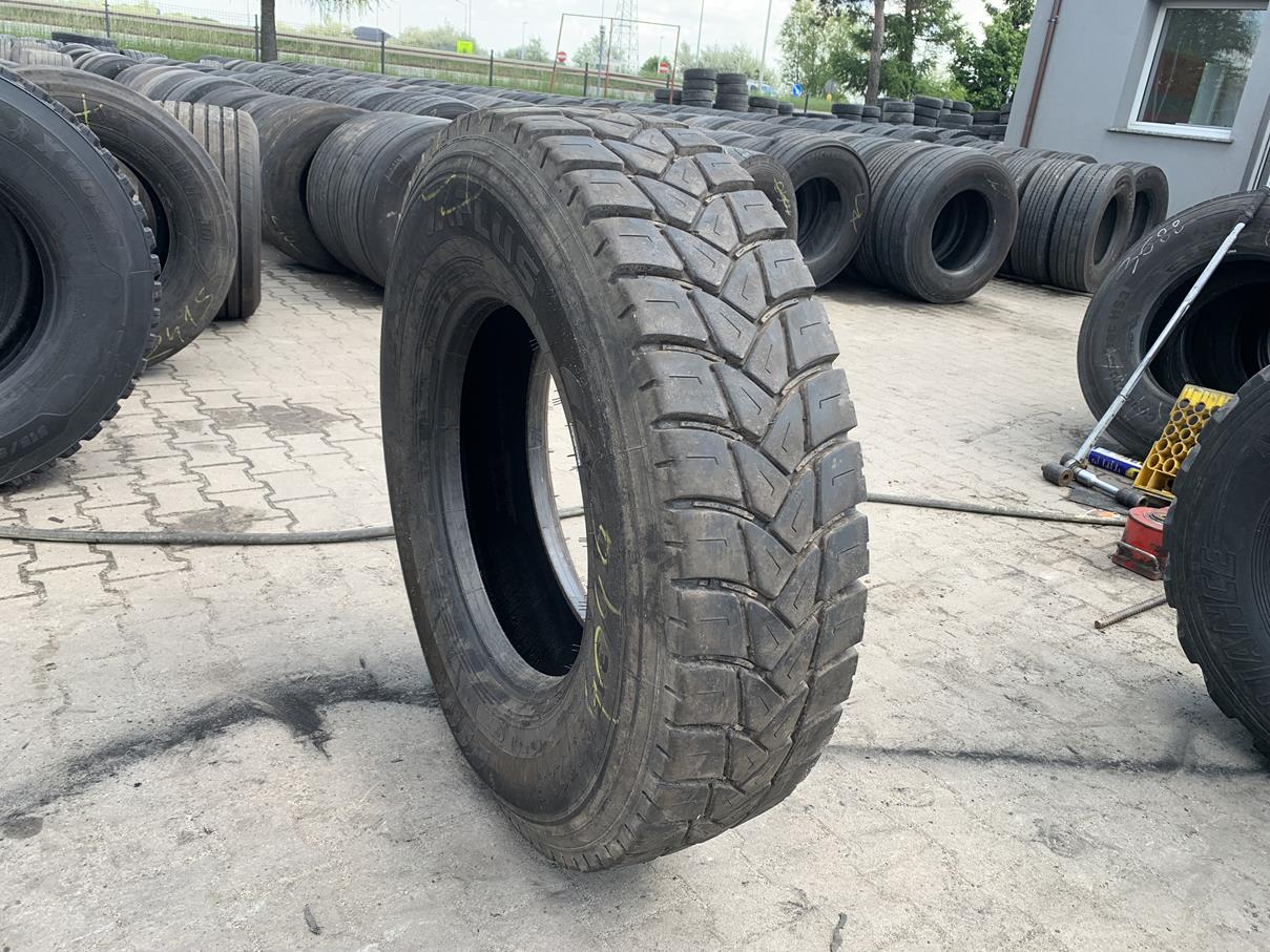 Opona używana ciężarowa napędowa budowlana 315/80R22.5 APLUS D802 / 13-16mm Opona używana ciężarowa napędowa budowlana 315/80R22.5 APLUS D802 / 13-16mm