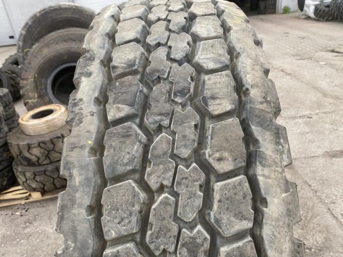 Koło przemysłowe do dźwigu 445/95r25 16.00r25 BRIDGESTONE VHS2/ 99% Bieżnika