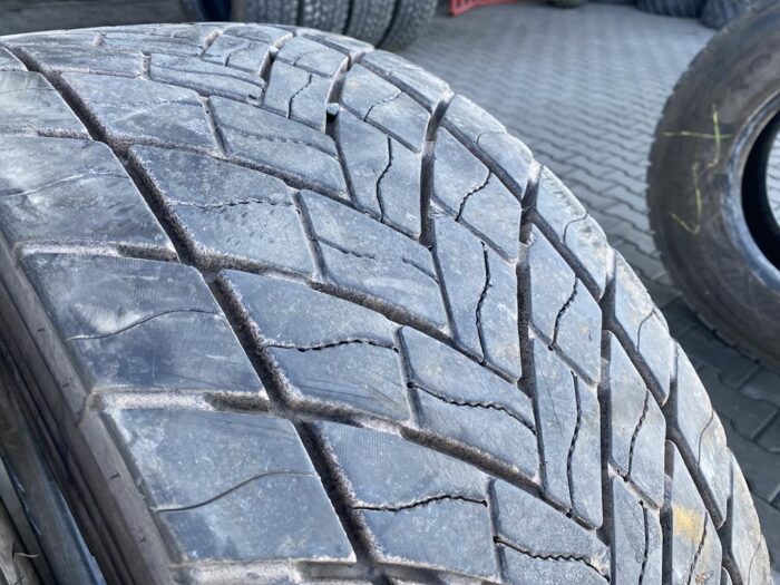 Opony ciężarowe używane napędowe 315/60R22.5 GOODYEAR KMAX D / 13-15mm