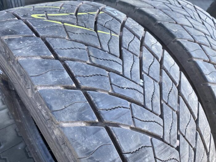 Opony ciężarowe używane napędowe 315/60R22.5 GOODYEAR KMAX D / 13-15mm