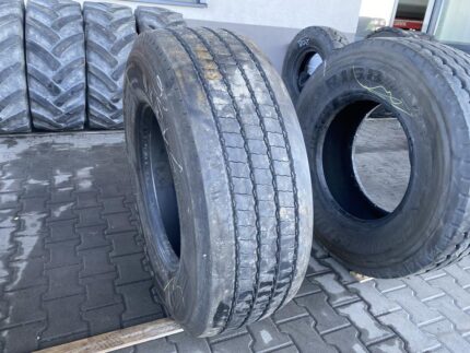  Opona używana ciężarowa prowadząca 385/65R22.5 PIRELLI FR:01 TRIATHLON / 11mm