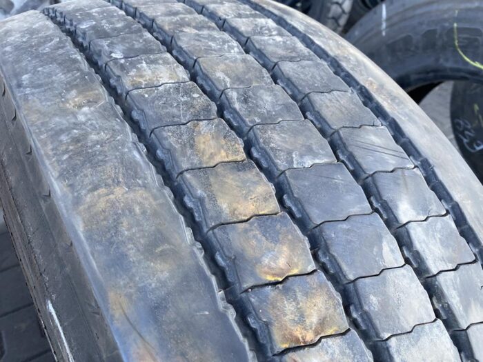 Opona używana ciężarowa prowadząca 385/65R22.5 PIRELLI FR:01 TRIATHLON / 11mm