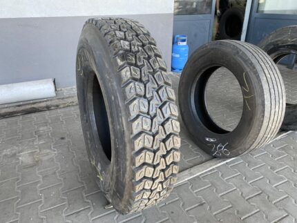 Opona ciężarowa używana napędowa 13R22.5 BIEŻNIKOWANA TYP MICHELIN XDY / 100% Bieżnika