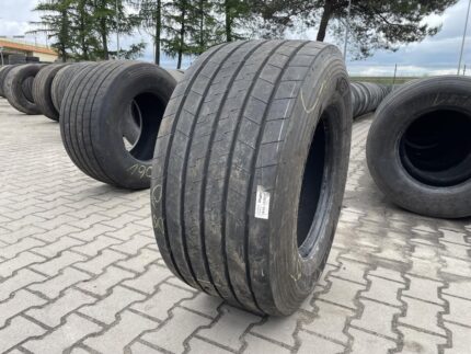  Opona używana ciężarowa naczepowa mega 435/50R19.5 GOODYEAR KMAX T GEN-2 / 9-10mm