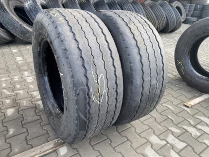  Opony ciężarowe używane naczepowe 385/55R22.5 PIRELLI ST:01 TRIATHLON / 7-8mm