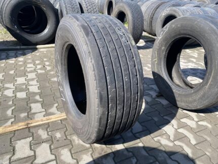 Opona ciężarowa używana naczepowa 385/55R22.5 GOODRIDE CR966 / 8-10mm