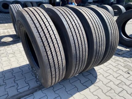  Opony ciężarowe używane uniwersalne 11R22.5 GOODYEAR URBANMAX MCA / 100% Bieżnika