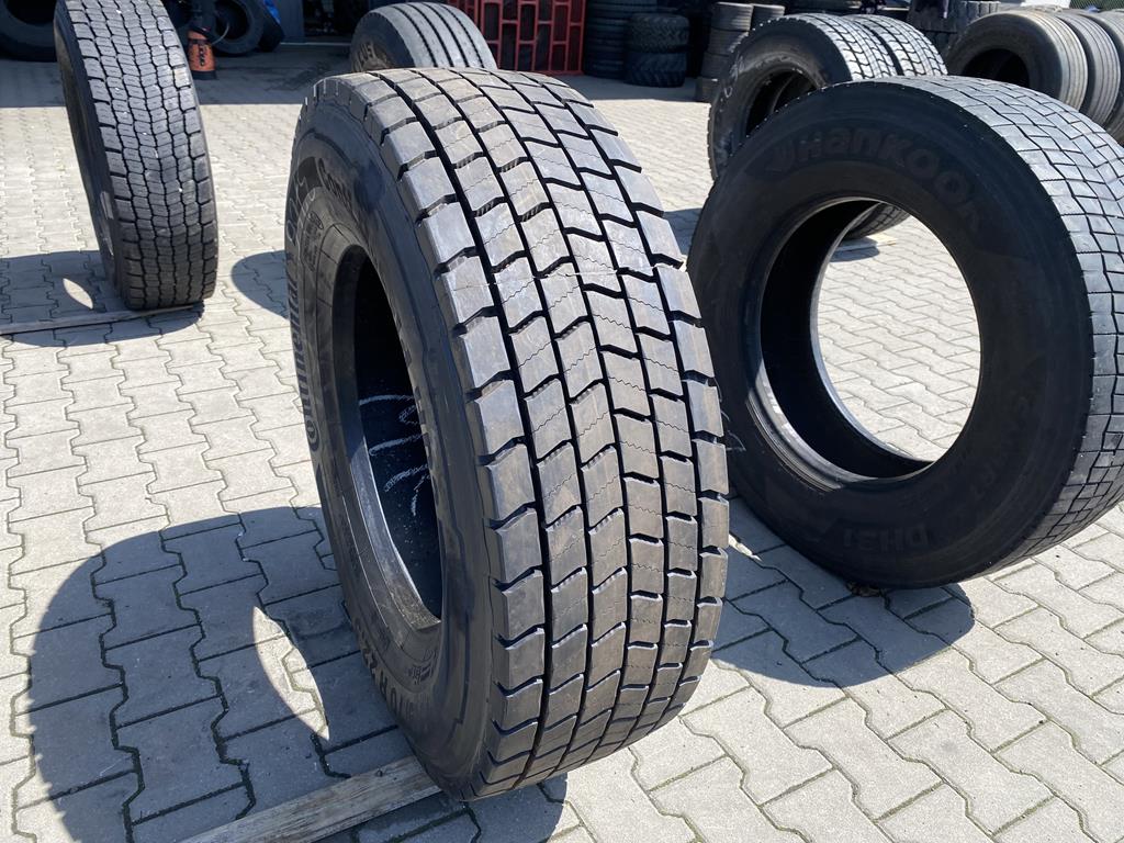 Opona ciężarowa używana napędowa 315/70R22.5 CONTINENTAL HYBRID HD3 / 17-18mm Opona ciężarowa używana napędowa 315/70R22.5 CONTINENTAL HYBRID HD3 / 17-18mm
