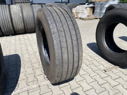  Opona używana ciężarowa naczepowa 385/65R22.5 GOODYEAR KMAX T GEN-2 / 12-13mm