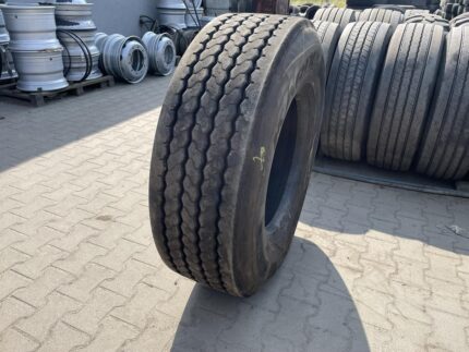  Opona używana ciężarowa naczepowa 385/65R22.5 BIEŻNIKOWANA TYP BRIDGESTONE R168 / 14mm
