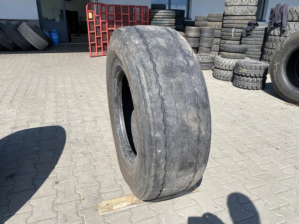 Opona ciężarowa używana naczepowa 385/65R22.5 BRIDGESTONE DURAVIS R-TRAILER 002 / 8mm Opona ciężarowa używana naczepowa 385/65R22.5 BRIDGESTONE DURAVIS R-TRAILER 002 / 8mm