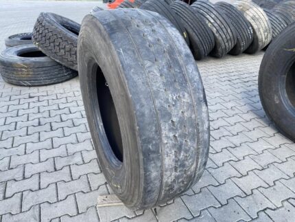  Opona ciężarowa używana prowadząca 385/65R22.5 GOODYEAR KMAX S GEN-2 / 7-8mm