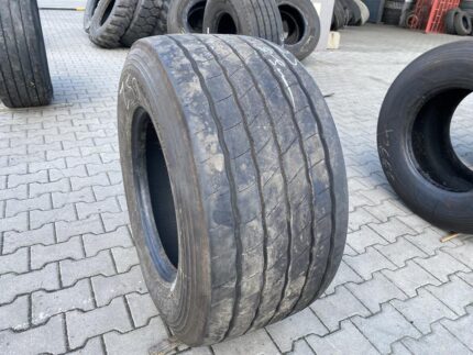  Opona używana ciężarowa do naczepy mega 435/50R19.5 SAVA CARGO 5 / 8-9mm