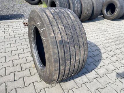  Opona ciężarowa używana naczepowa 445/45R19.5 GOODYEAR KMAX T GEN-2 / 6-7mm