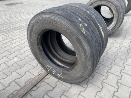 Opony używane ciężarowe naczepowe 235/75R17.5 HANKOOK TH22 / 6-8mm