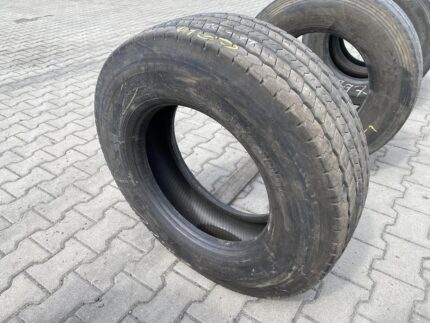 Opona ciężarowa używana naczepowa 235/75R17.5 STARMAXX LZ305 / 10-11mm